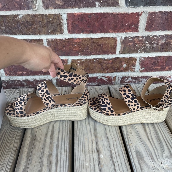 Ladies Qupid Big Bang Tan Leopard Print Platform Sandals With Box Size 6 - Picture 10 of 13